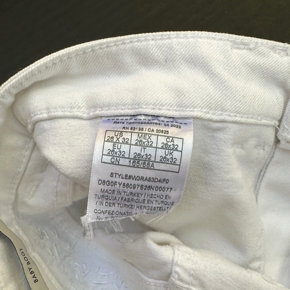 New Guess White Flare Jeans with Floral Embroidery SZ 26 - Picture 8 of 11